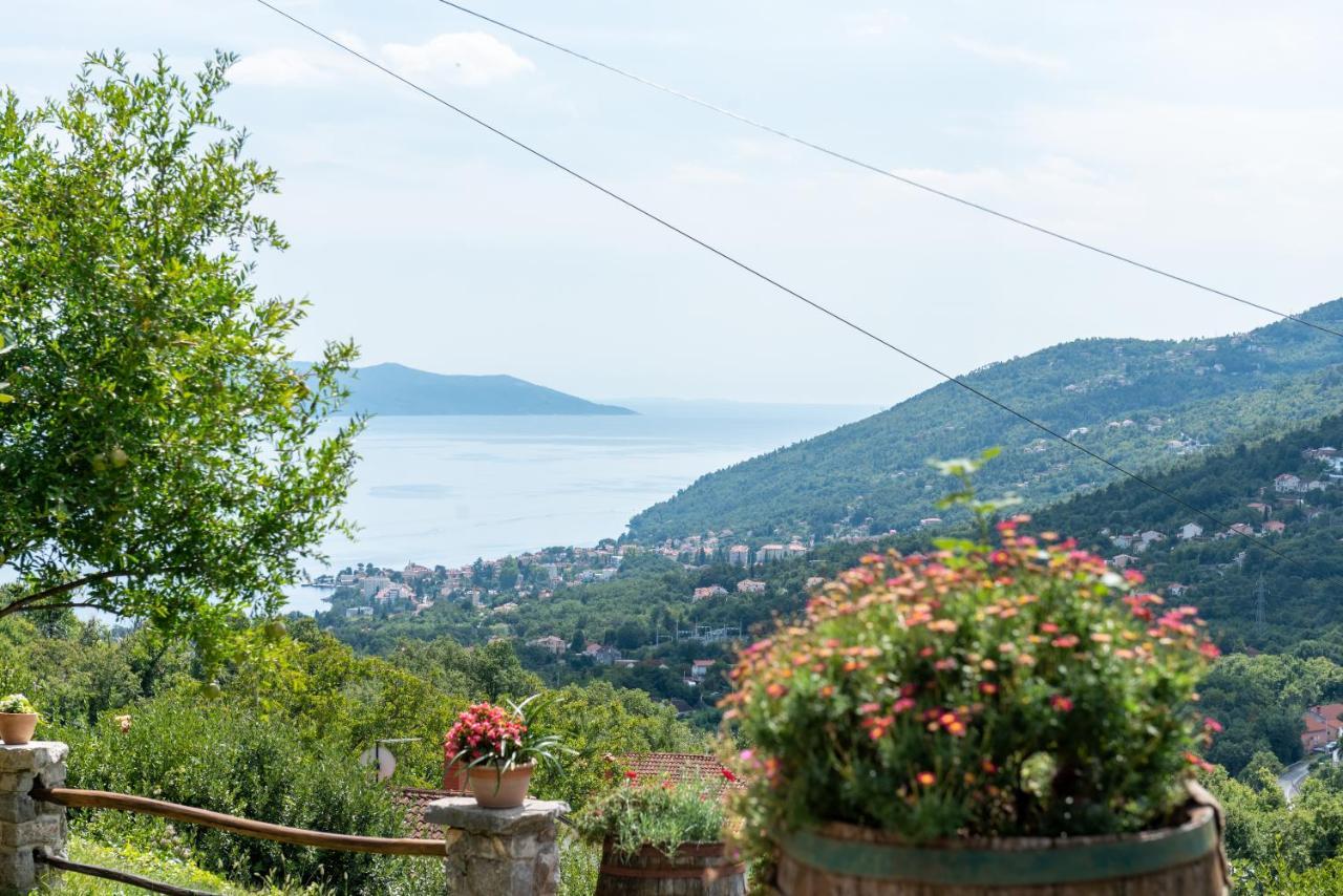 Sea View Apartment With Garden Near Opatija Veprinac Exterior photo