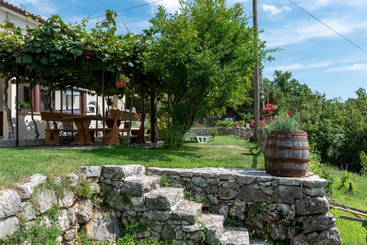 Sea View Apartment With Garden Near Opatija Veprinac Exterior photo