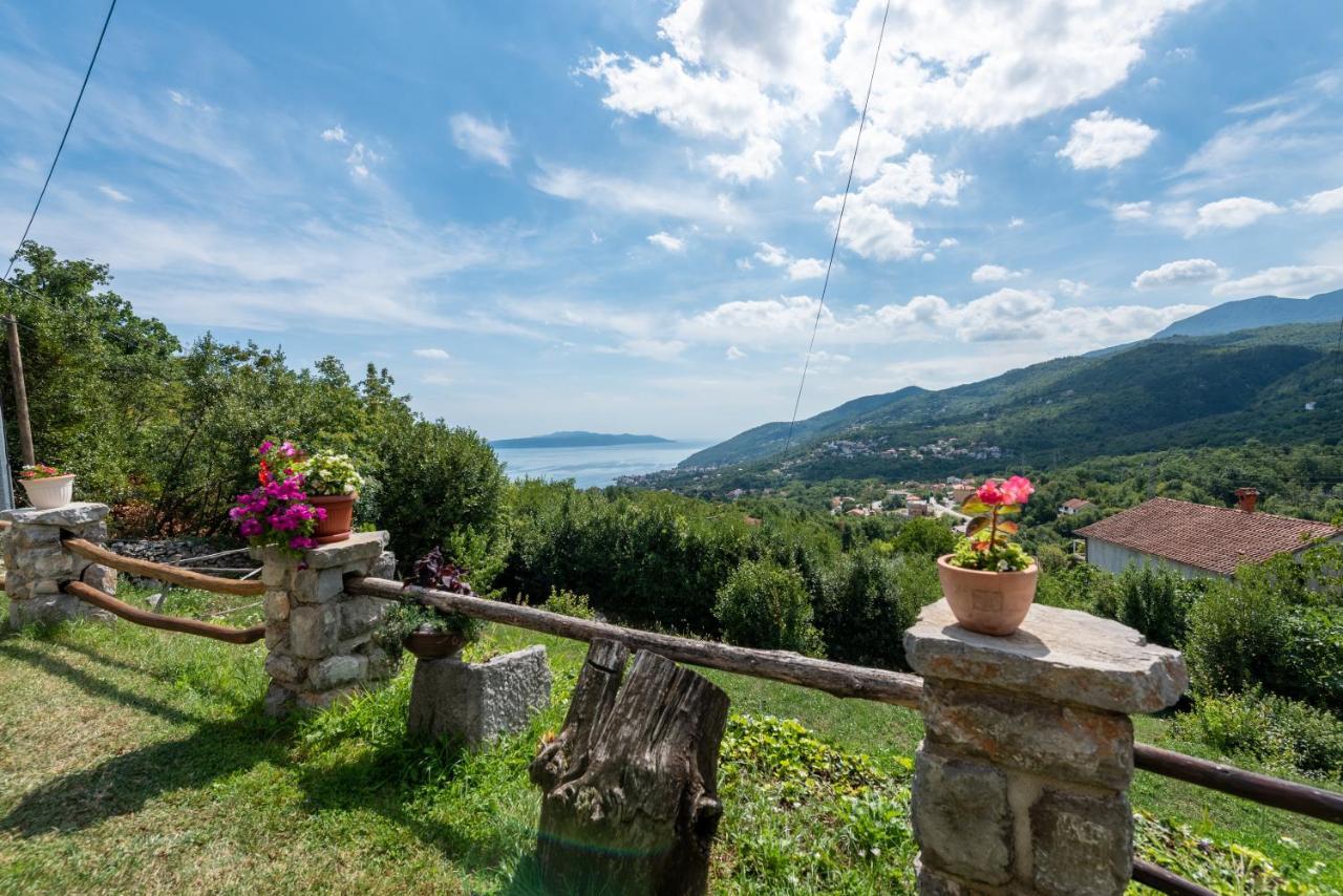 Sea View Apartment With Garden Near Opatija Veprinac Exterior photo
